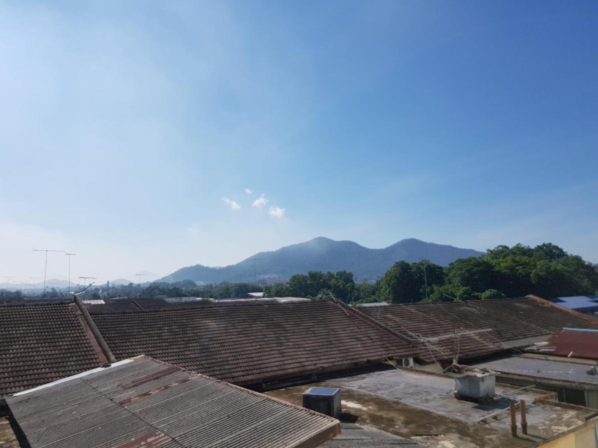 Anika Inn - Kluang Exterior foto